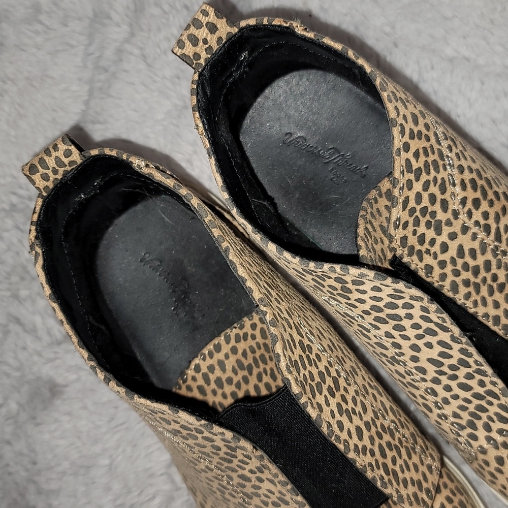 Universal Threads - Cheetah Shoes - Picture 2 of 6